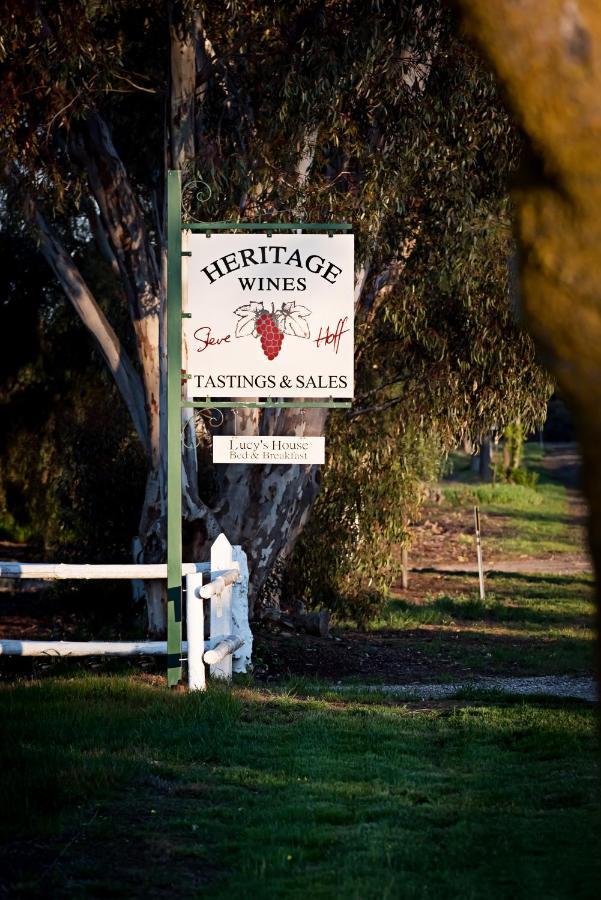 Lucy'S Cottage Marananga Exterior photo